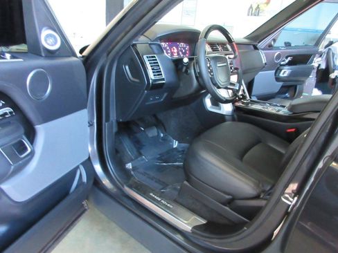 Used 2019 Land Rover Range Rover Supercharged AWD/4WD image 10