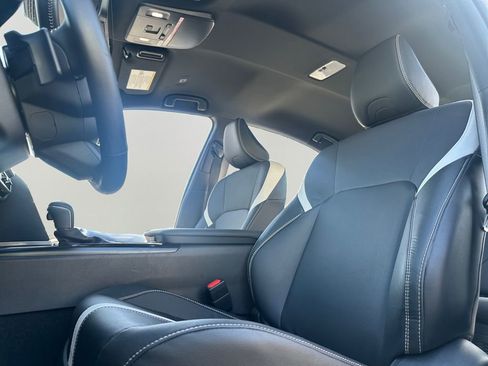 Used 2026 Toyota Camry SE w/ Convenience Package image 22