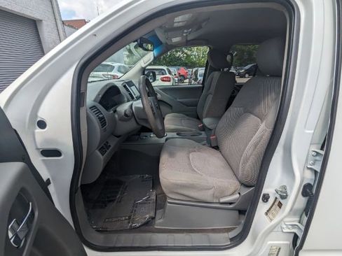 Used 2021 Nissan Frontier SV image 15