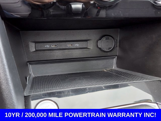 Used 2023 Volkswagen Taos SE w/ Panoramic Sunroof Package FWD image 26