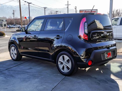 Used 2016 Kia Soul Base image 6