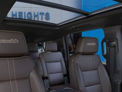 New 2026 Chevrolet Suburban High Country AWD/4WD image 24