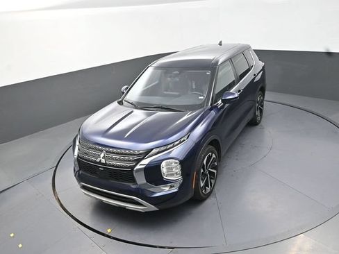 Used 2024 Mitsubishi Outlander FWD image 13