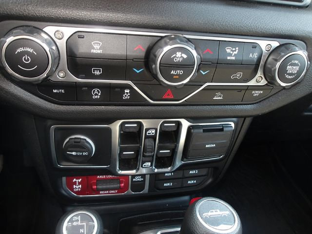 Used 2024 Jeep Gladiator Sport AWD/4WD image 18