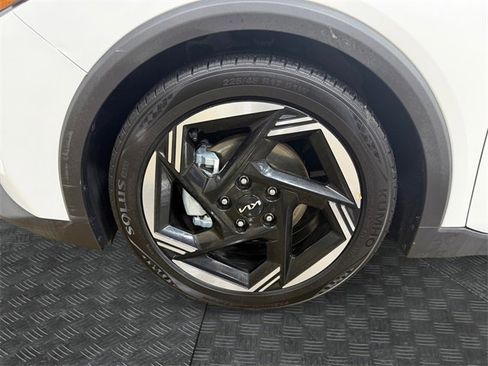 Used 2025 Kia K4 EX image 14