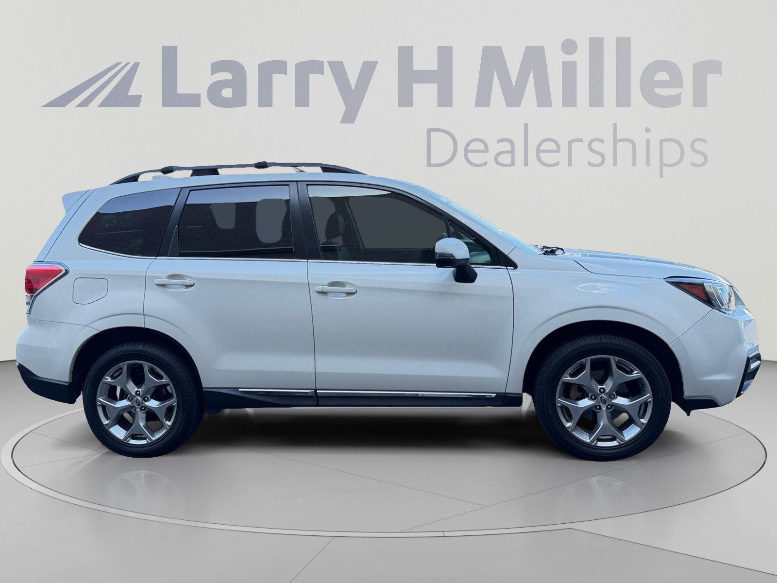 Used 2018 Subaru Forester 2.5i Touring AWD/4WD image 6