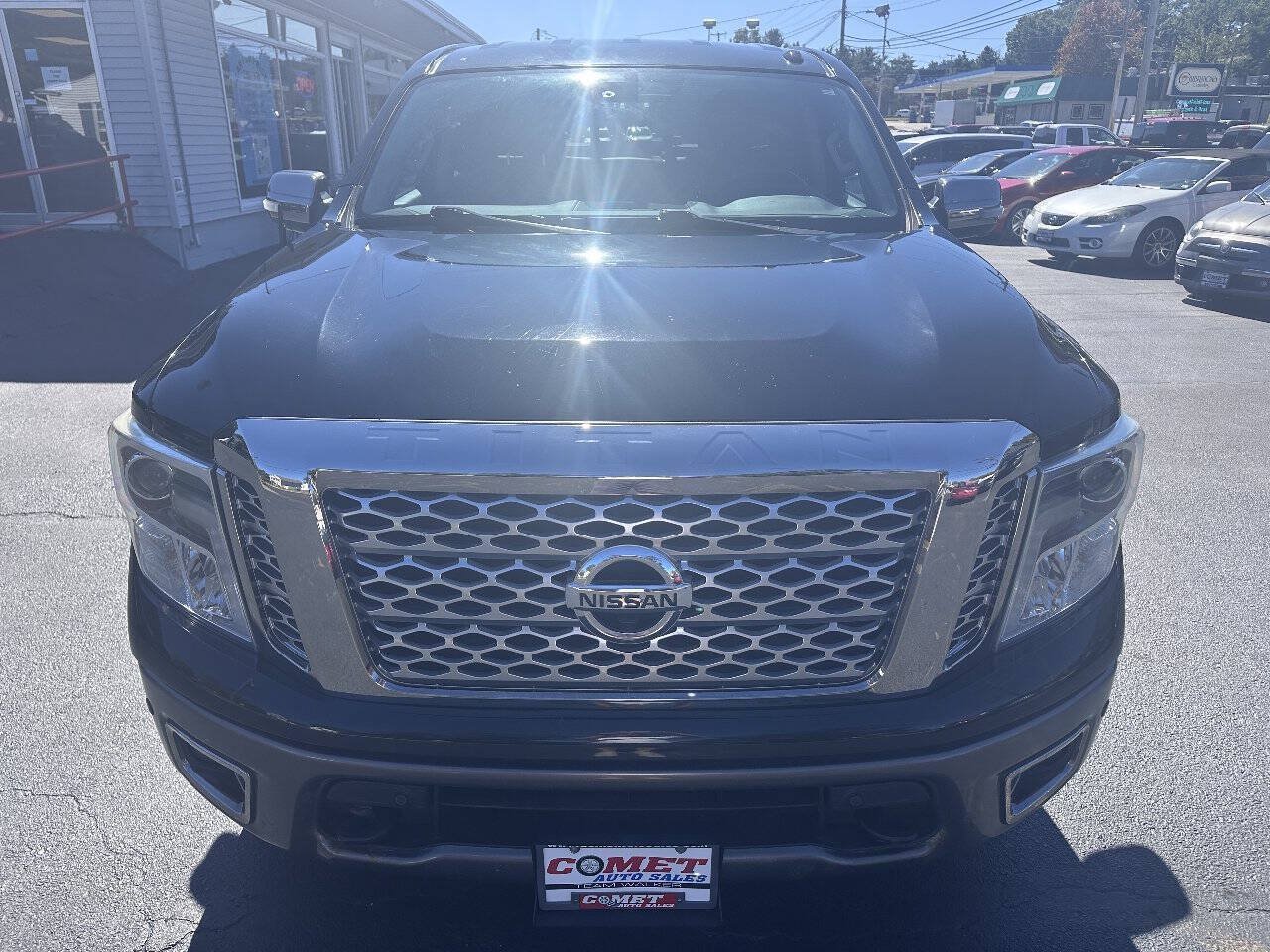 Used 2017 Nissan Titan Platinum Reserve AWD/4WD image 9