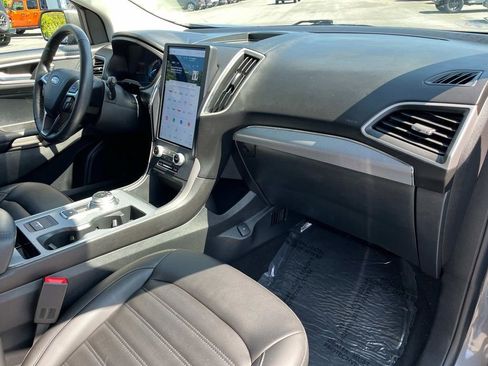 Used 2022 Ford Edge SEL w/ Convenience Package image 23