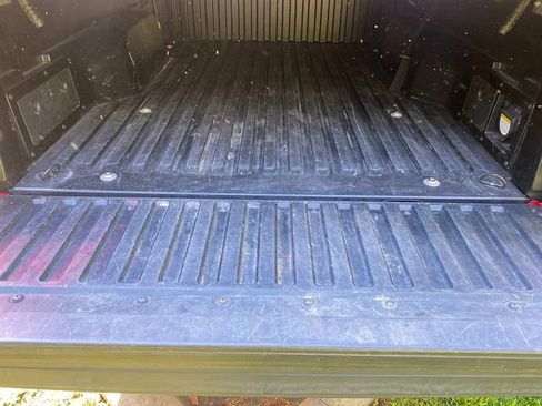 Used 2016 Toyota Tacoma TRD Sport w/ Towing Package image 30