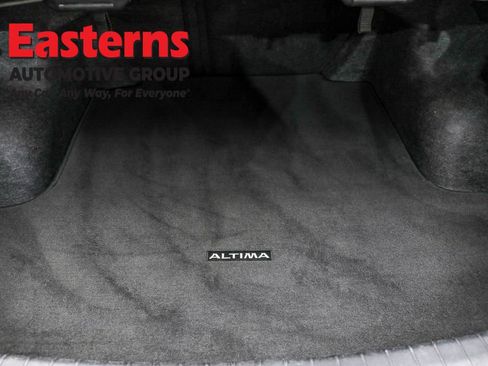 Used 2024 Nissan Altima 2.5 SV image 9