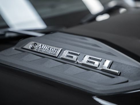 Used 2024 Chevrolet Silverado 2500 Custom image 13