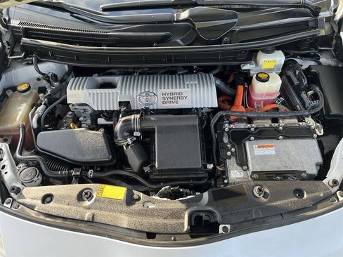 Used 2011 Toyota Prius Three w/ Navigation Pkg image 40