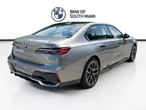 Certified 2023 BMW 740i w/ Parking Assistance Package RWD image 7