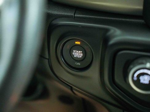 Used 2020 Jeep Gladiator Sport w/ Trailer Tow Package image 28