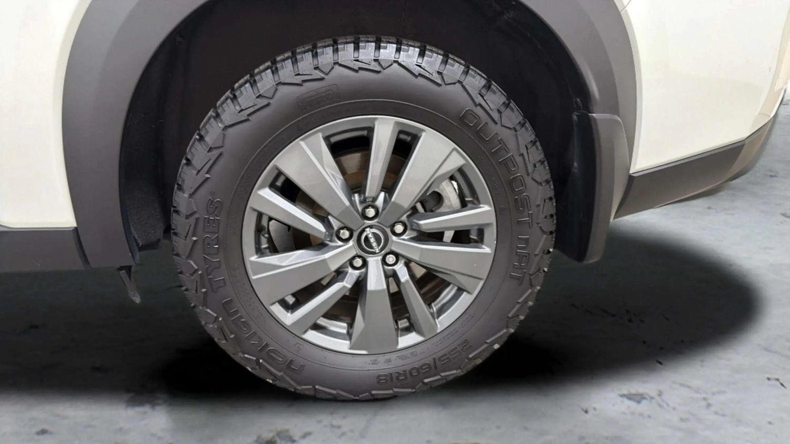 Used 2023 Nissan Pathfinder SV AWD/4WD image 21