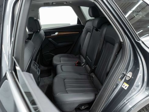 Used 2023 Audi Q5 2.0T Premium Plus w/ Premium Plus Package AWD/4WD image 31