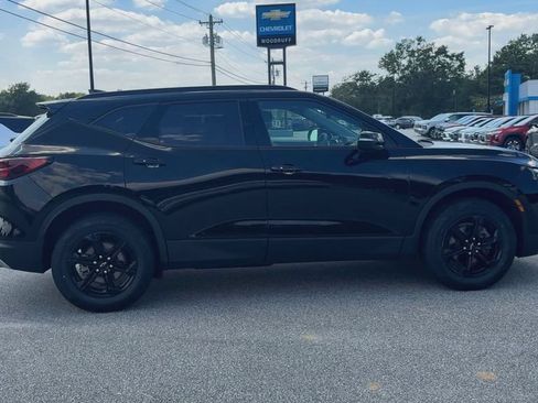 Certified 2024 Chevrolet Blazer LT w/ Midnight/Sport Edition FWD image 9