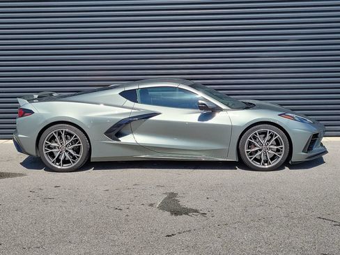 Used 2024 Chevrolet Corvette Stingray Preferred Cpe w/ Z51 Performance Package RWD image 8