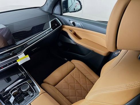 New 2026 BMW X7 xDrive40i w/ M Sport Package image 24