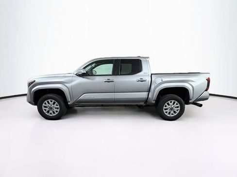 Used 2024 Toyota Tacoma SR5 RWD image 4