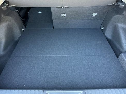 New 2026 Toyota Prius Plug-In Hybrid FWD image 17
