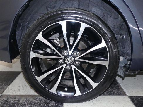 Used 2019 Toyota Corolla SE image 31