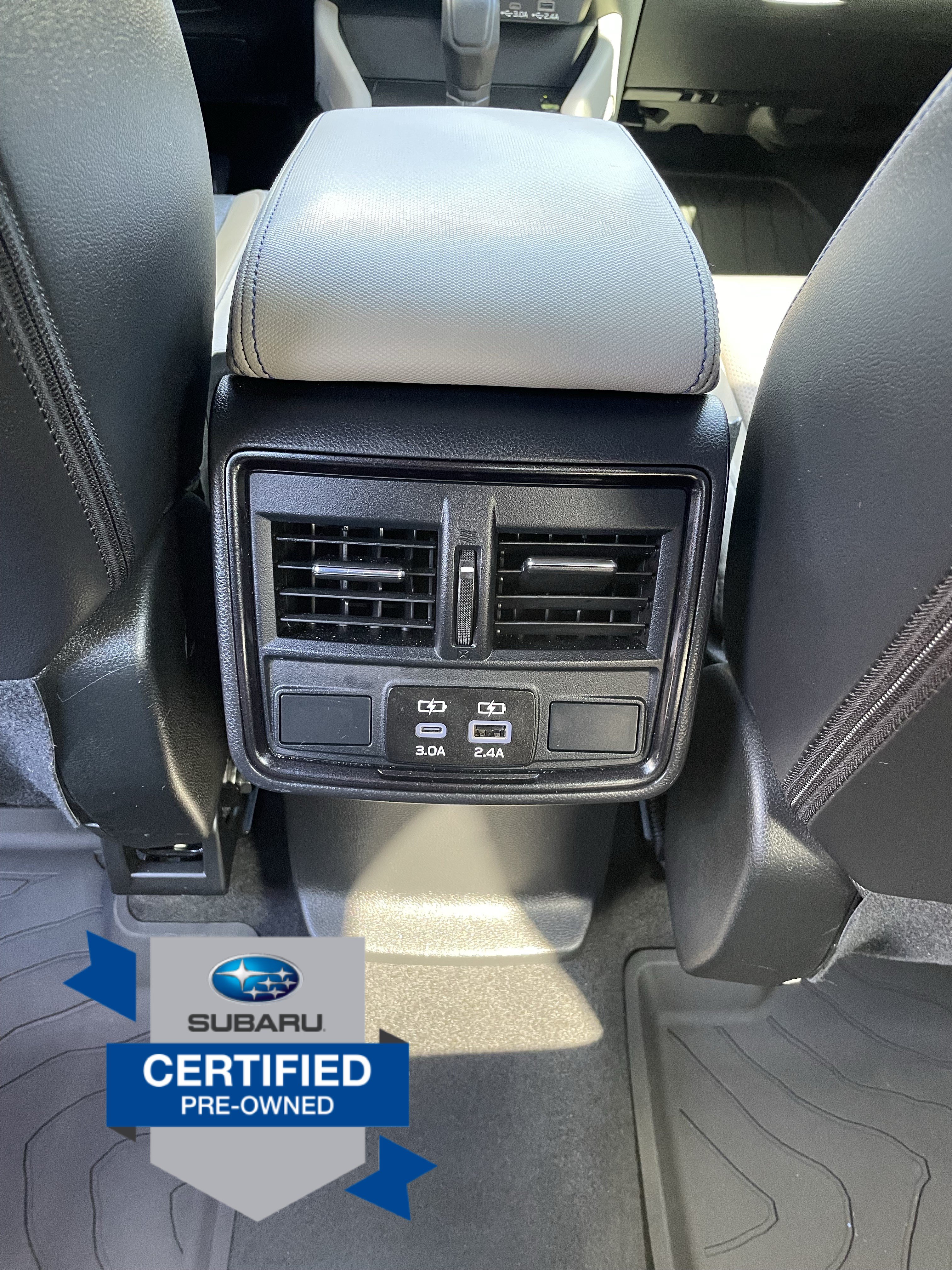Used 2025 Subaru Forester Limited AWD/4WD image 16