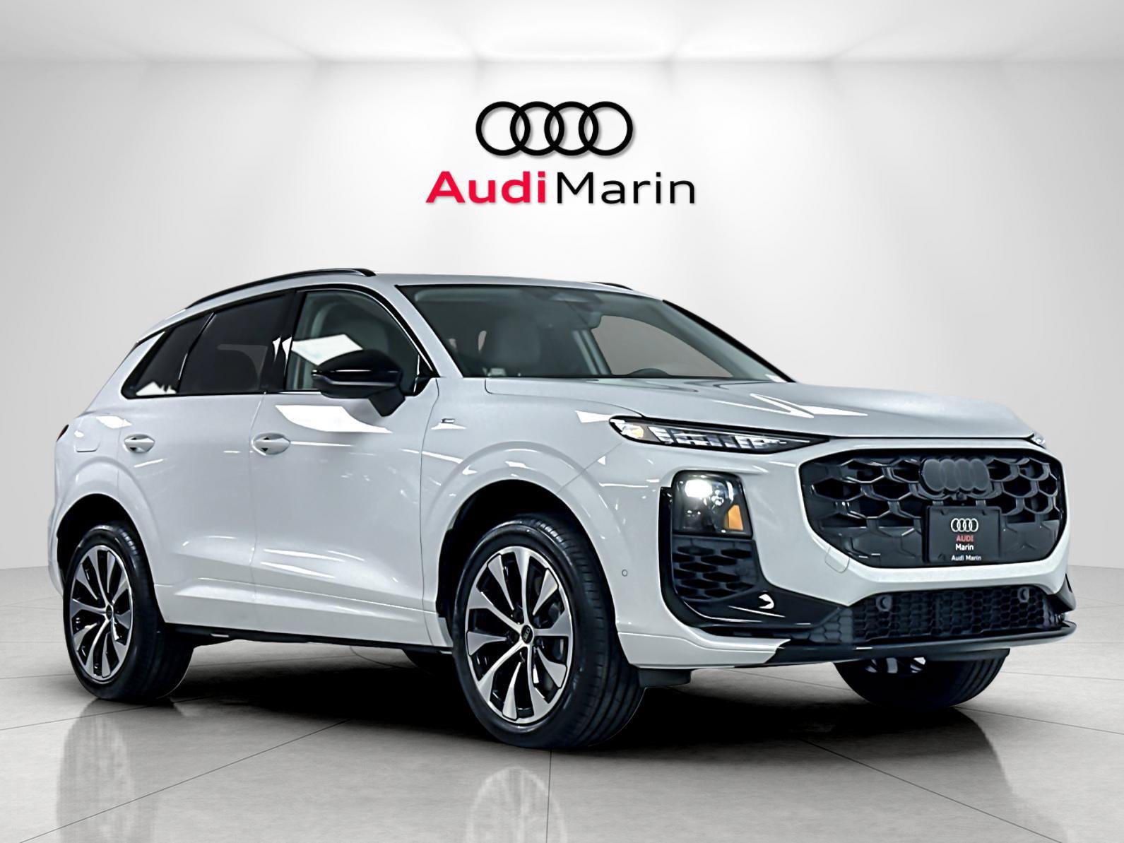 New 2026 Audi Q3 quattro 2.0T AWD/4WD image 7