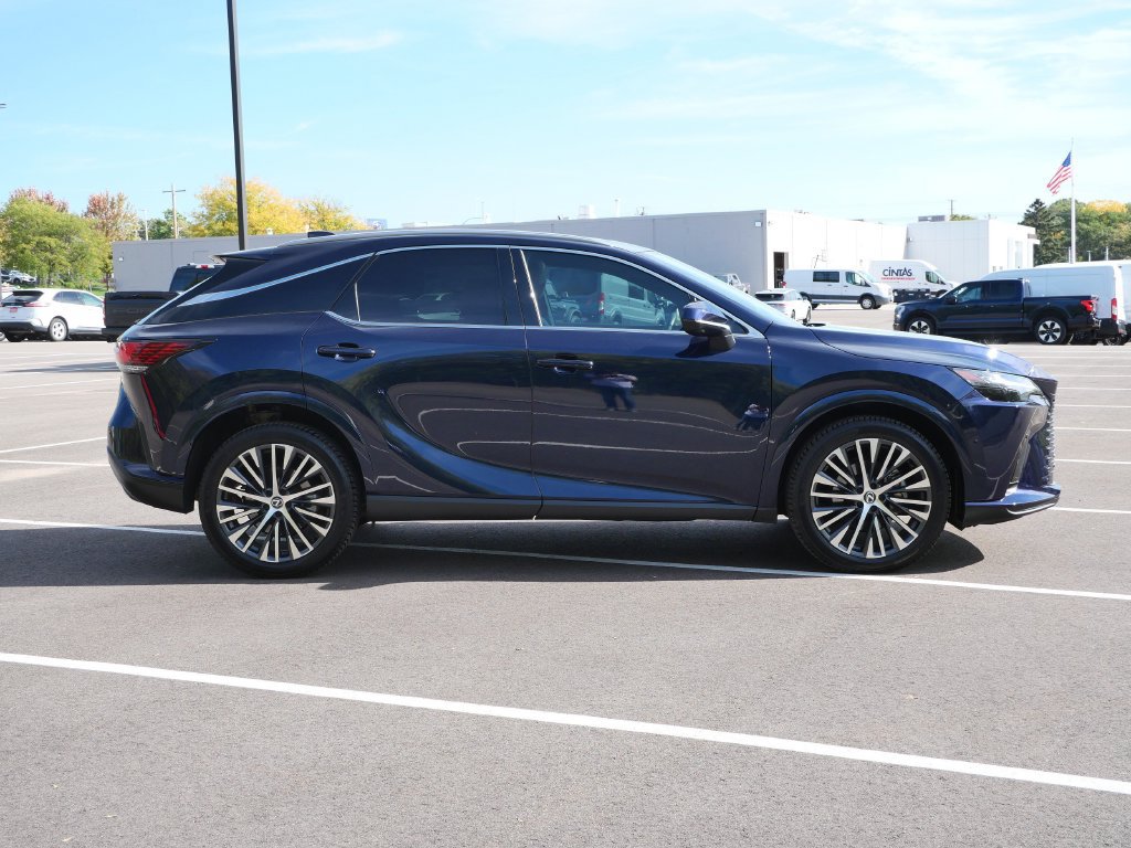 Used 2024 Lexus RX 350 w/ Convenience Package AWD/4WD image 4