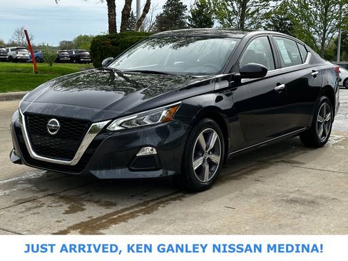 Certified 2021 Nissan Altima 2.5 SV AWD/4WD image 7