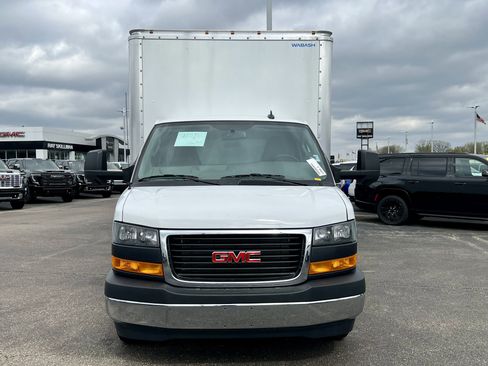 New 2025 GMC Savana 3500 Extended w/ Power Convenience Package RWD image 2