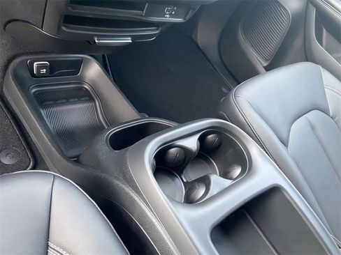 New 2026 Chrysler Pacifica Select image 20