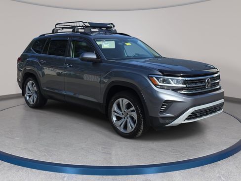 Used 2023 Volkswagen Atlas SE image 3