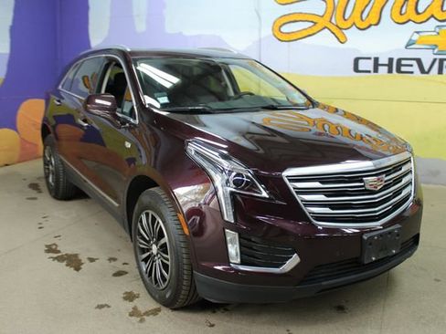 Used 2018 Cadillac XT5 Luxury w/ Driver Awareness Package AWD/4WD image 4