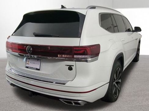 Used 2024 Volkswagen Atlas SEL Premium R-Line AWD/4WD image 8