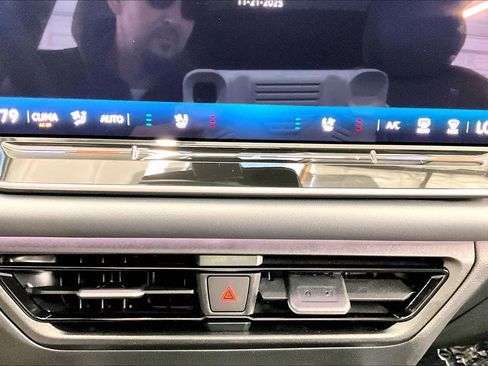 New 2026 Volkswagen Tiguan SEL R-Line image 21