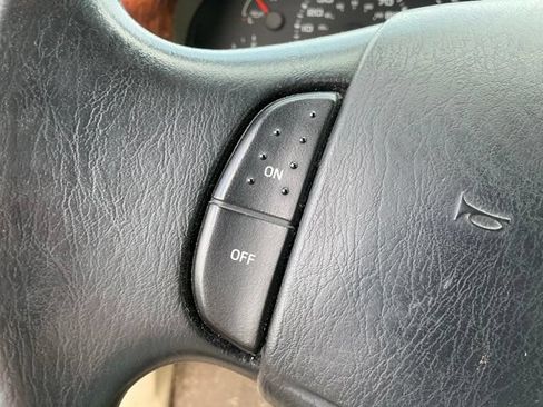 Used 2002 Ford F250 XLT RWD image 18