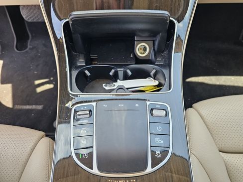 Used 2020 Mercedes-Benz GLC 300 image 23