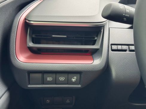 New 2025 Toyota Prius Plug-In Hybrid image 20