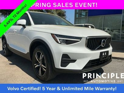 Used 2025 Volvo XC40 B5 Core