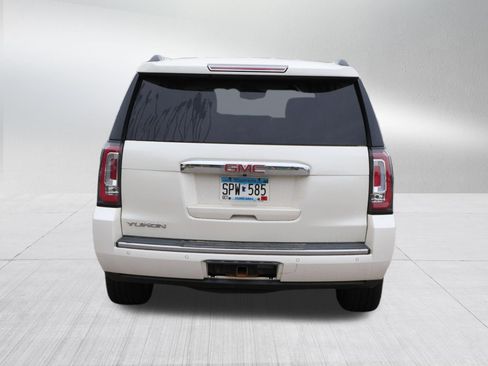 Used 2015 GMC Yukon Denali w/ Premium Package AWD/4WD image 6
