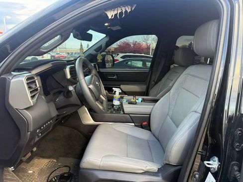 Used 2025 Toyota Tundra Limited image 5