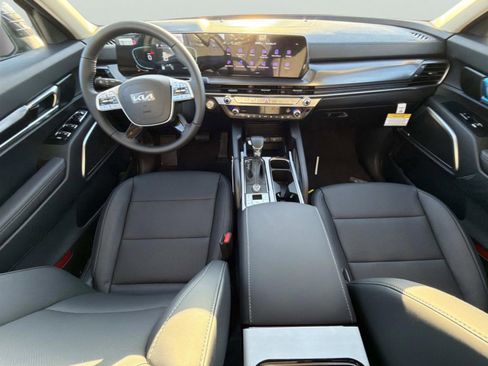 New 2025 Kia Telluride LX image 18