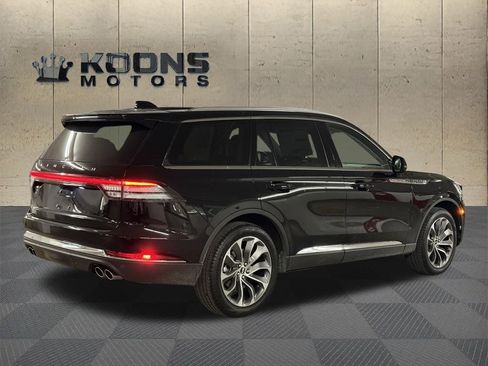 New 2026 Lincoln Aviator Reserve image 4