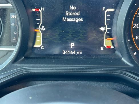 Used 2024 Jeep Gladiator Sport AWD/4WD image 35