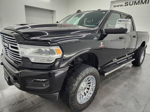 Used 2024 RAM 2500 Laramie w/ Sport Appearance Package image 7