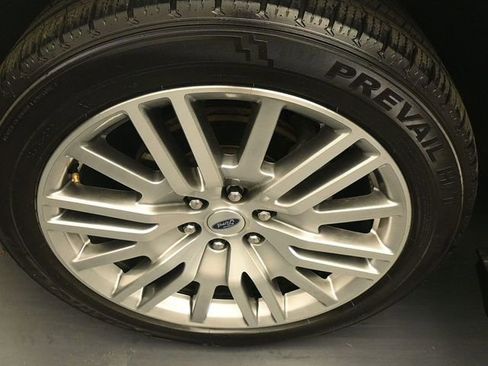 Certified 2024 Ford Expedition Limited image 17