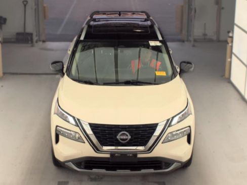 Used 2023 Nissan Rogue SL w/ SL Premium Package AWD/4WD image 2