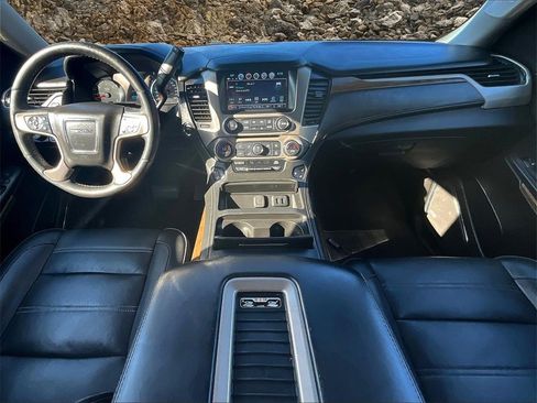 Used 2019 GMC Yukon XL Denali w/ Denali Ultimate Package image 15
