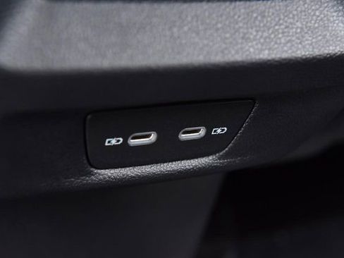 New 2026 Volkswagen Tiguan SE R-Line image 23